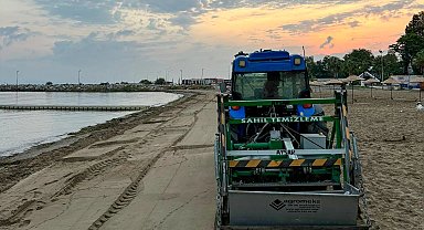 Yalova kumsallarında temizlik sürüyor