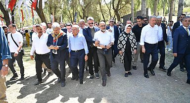 Akar ve Büyükkılıç, milletvekilleri ile birlikte Dadaloğlu Şenliklerine katıldı
