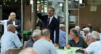 Başkan Alemdar Sakarya'da vatandaşlarla kucaklaşıyor