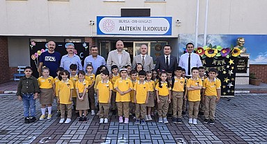 Başkan Aydın Coşkuyla Başlayan Eğitim Öğretim Yılında Öğrencilerin Yanında Oldu