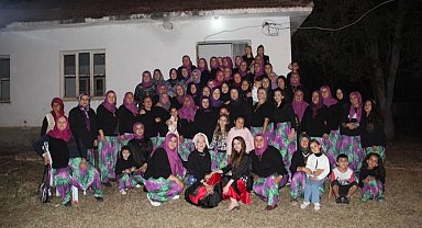 Bilecik'te köylü kadınlardan sıradışı eğlence şalvar gecesi düzenlediler