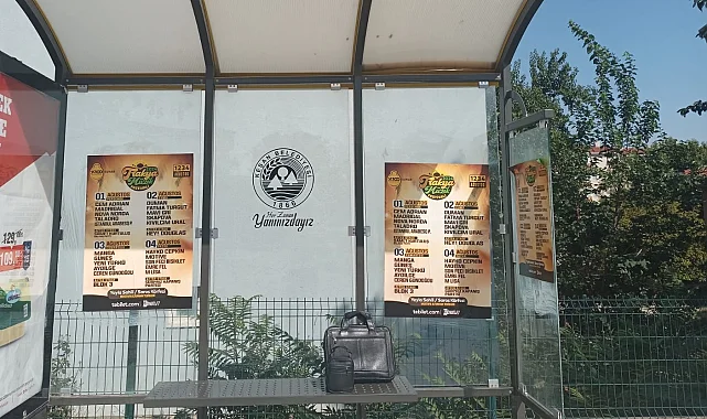 Bu otobüs duraklarını kim temizleyecek?