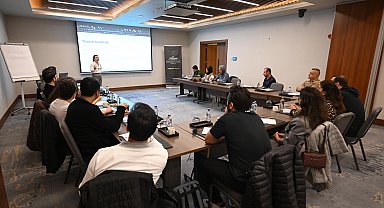 Bursa Business School'da eğitimler sürüyor