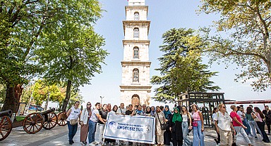 Bursa’nın güzelliklerini işaret diliyle tanıyorlar