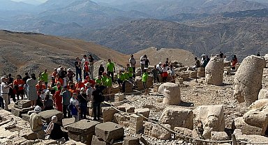 Engelliler için Nemrut Dağı zirvesinde konser