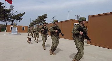 Hudut Kartalları 9'u terörist 12 kişiye geçit vermedi!