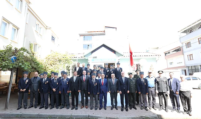 İnegöl'de kurtuluşun 102. yılı kutlamaları resmi törenlerle başladı