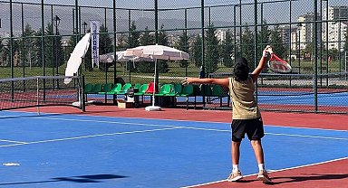 Kayseri Büyükşehir'den heyecanlı tenis turnuvası
