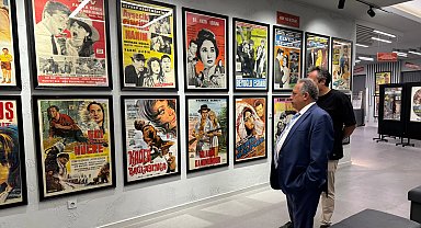 Kayseri'de Yeşilçam Nostaljik Film Afişleri Sergisi'ne yoğun ilgi