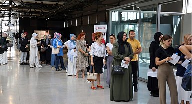 Kocaeli Büyükşehir Konservatuvarı'na girmek için yoğun katılım