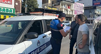 Kocaeli Zabıtası'ndan KPSS'ye geç kalanlara destek