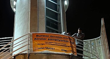 Konya Selçuklu'da 'Saadet'li gençlerden öğrencilere pankartlı karşılama