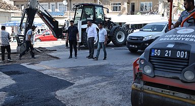 Muhtarlık İşleri Müdürlüğü'nden bozulan yol ve yaya kaldırımlarına müdahale