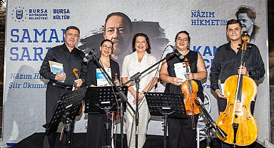 Nâzım Hikmet şiirlerle anıldı
