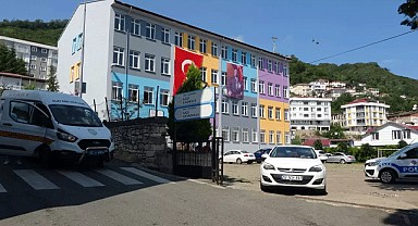 Okul hayatının ilk günü son günü oldu