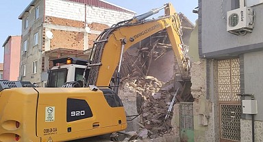 Osmangazi’de Metruk Bina Temizliği