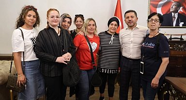 Rasim Arı'dan çay daveti