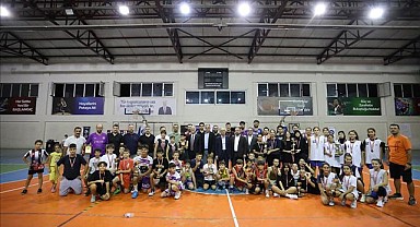 Refik Gür Sokak Basketbolu Turnuvasının Şampiyonları Belli Oldu