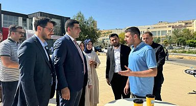 AK Parti Mardin İl Başkanı Uncu'dan ÜNİAK standına ziyaret