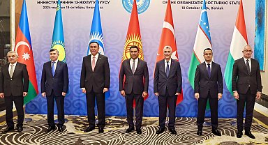 Bakan Bolat Kırgızistan'da