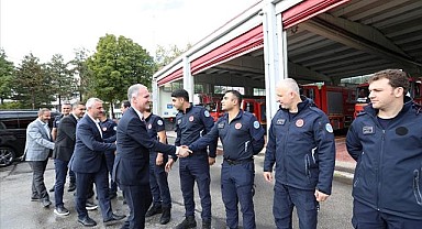 Başkan Alper Taban'dan İtfaiye Personeli Ve Huzur Evi Sakinlerine Ziyaret