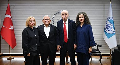Başkan Büyükkılıç, Cumhurbaşkanı Başdanışmanı Aslan'ı makamında ağırladı