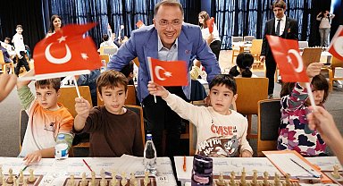 Beylikdüzü'nde 29 Ekim ve Ata'ya Saygı Satranç Turnuvası'na yoğun ilgi