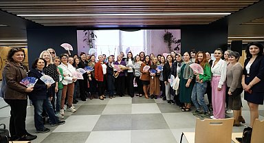 Beylikdüzü'nde menopoz tüm süreçleriyle ele alındı