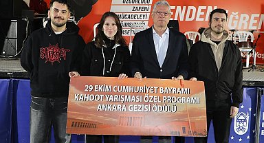 Bursa'da 'Cumhuriyet Tırı' Mudanya'da