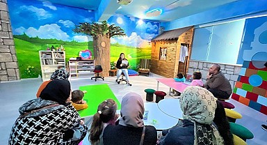 Çocuklar masalların büyülü dünyasıyla buluşuyor