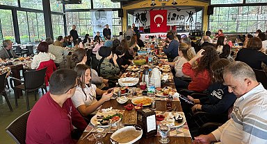 Genel Sağlık İş Sendikası Keşan'da kahvaltı düzenledi