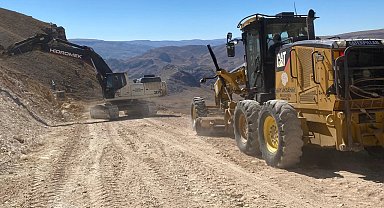 Malatya Büyükşehir Belediyesi yol çalışmalarını aralıksız sürdürüyor