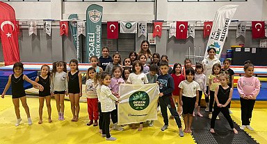 Nefes Al İzmit Çocuk Yogası etkinliğinde miniklerin özgüven gelişimi desteklendi