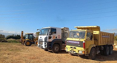 Orhangazi Fen İşleri Sahada: Mahallelerin Yol ve Parke Sorunları Çözülüyor