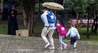 Soğuklar Etkisini Göstermeye Başladı! 3 Şehrimizde Eğitime Ara