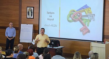 Trakya Üniversitesi hastane personellerine iletişim eğitimi