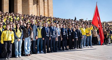 1907 Fenerbahçe Derneği ve UNİFEB'ten Anıtkabir ziyareti