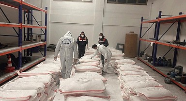 Bebek Pudrası Maskesiyle Yakalandılar