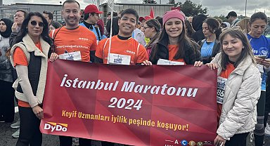 DyDo koşu gönüllüleri AÇEV için koştu