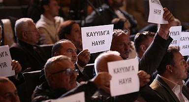 Gemlik Belediyesi’nde kayyum protestosu