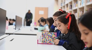 Hasan Ali Yücel Kütüphanesi minik öğrencileri ağırladı