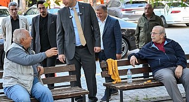 İzmir Bornova'da sokak ziyareti ile nabız yokluyor