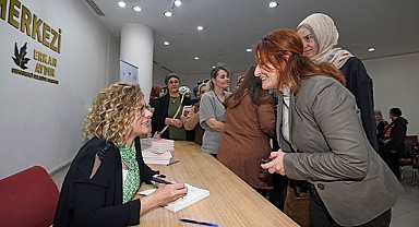 Kadın yazarlar ile kadın kitapseverler Osmangazi’de buluşuyor
