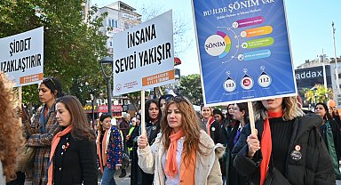 Manisa'da kadına yönelik şiddete birlikte 'Dur' dediler