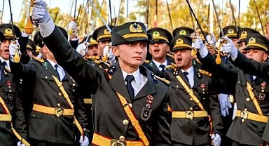 Teğmenler Disiplin Kuruluna Sevk Edildi