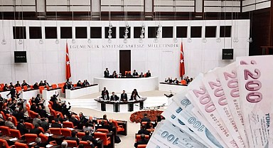 Asgari ücret zammı AK Partili vekilleri zora soktu