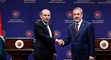 Bakan Fidan Ürdün Bakanı ile bir araya geldi