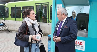 Başkan Şadi Özdemir’den öğrencilere çorba ikramı