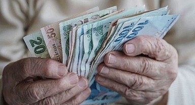 Emeklilerin Gözü Kulağı Zamda!