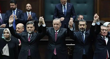 Gelecek Partisinde Deprem!